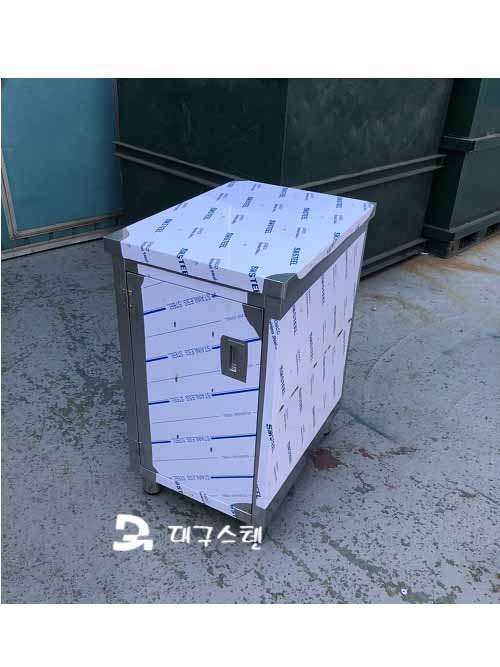 도어캐비넷